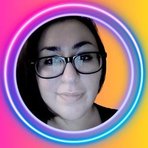 Meet your Posher, Elvia